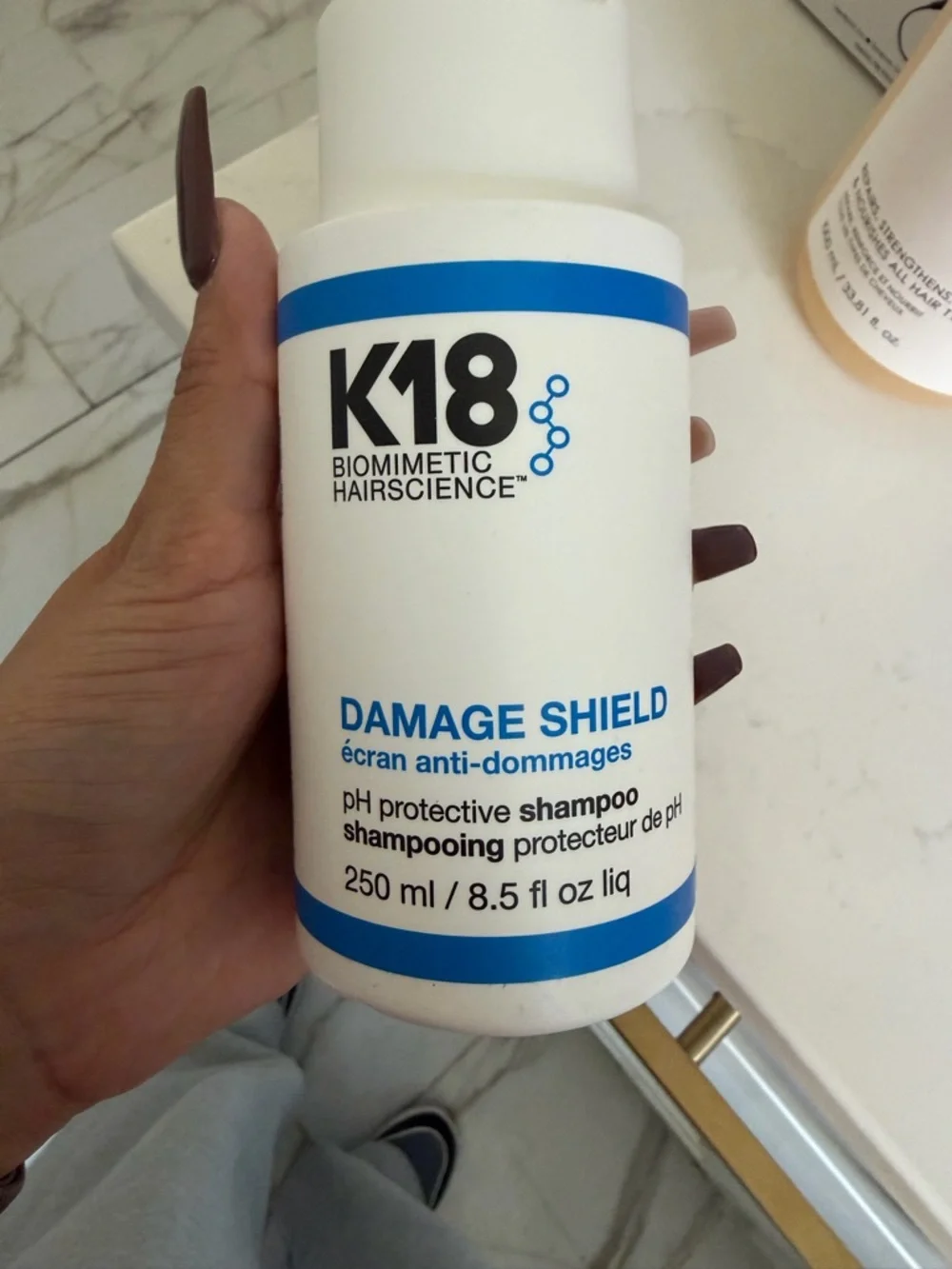 K18 Damage Shield pH Protective Shampoo - White/Blue - Picture 6 of 6